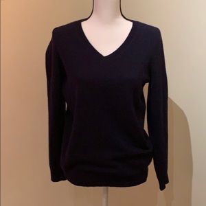Navy v neck cashmere sweater